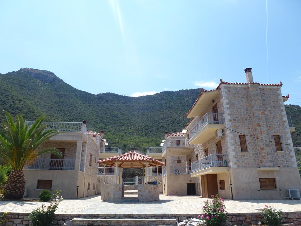 Karantonis House Apartment Leonidio Exterior photo