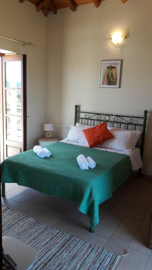Karantonis House Apartment Leonidio Room photo